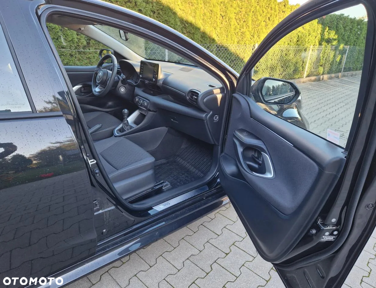 Toyota Yaris 1.5 Comfort - 6