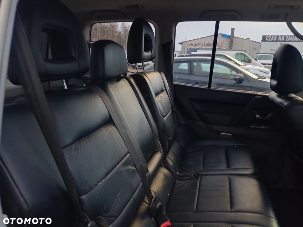 Mitsubishi Pajero 3.2 DI-D Edition 20 - 18