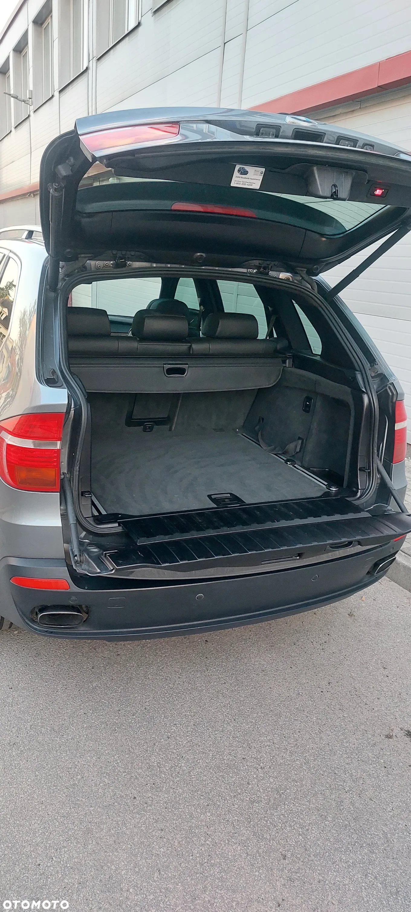 BMW X5 4.8i xDrive - 10