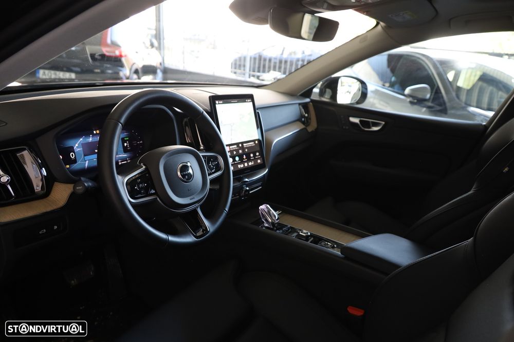Volvo XC 60 2.0 T6 PHEV Plus Bright - 11