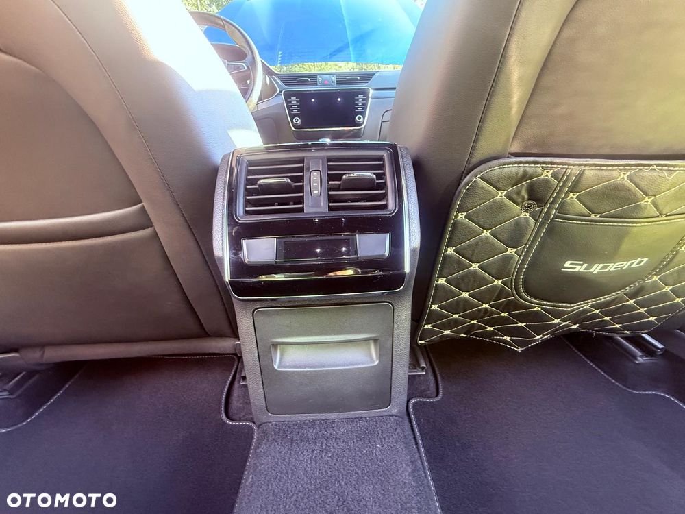 Skoda Superb 2.0 TSI Sportline DSG - 22
