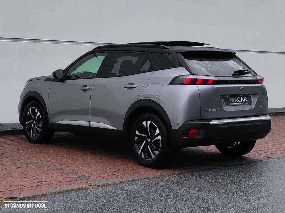 Peugeot e-2008 GT - 11
