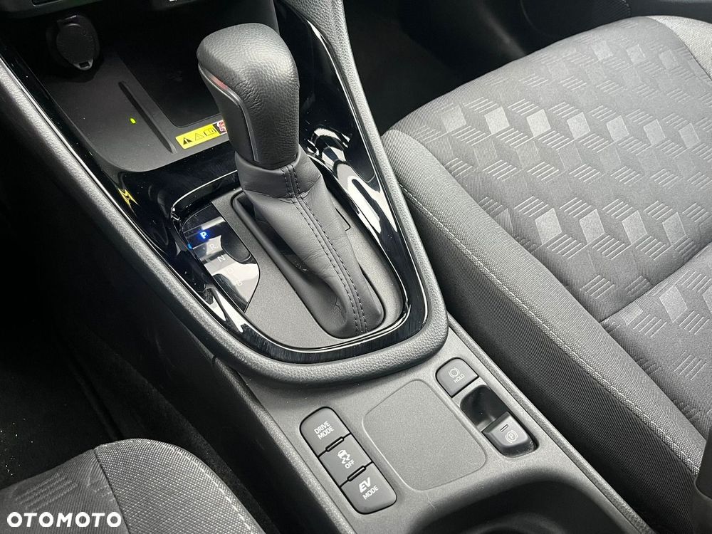 Toyota Yaris Hybrid 1.5 Style - 21