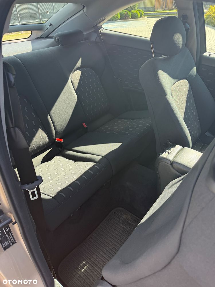 Mercedes-Benz Klasa C 200 Kompressor Automatik - 16