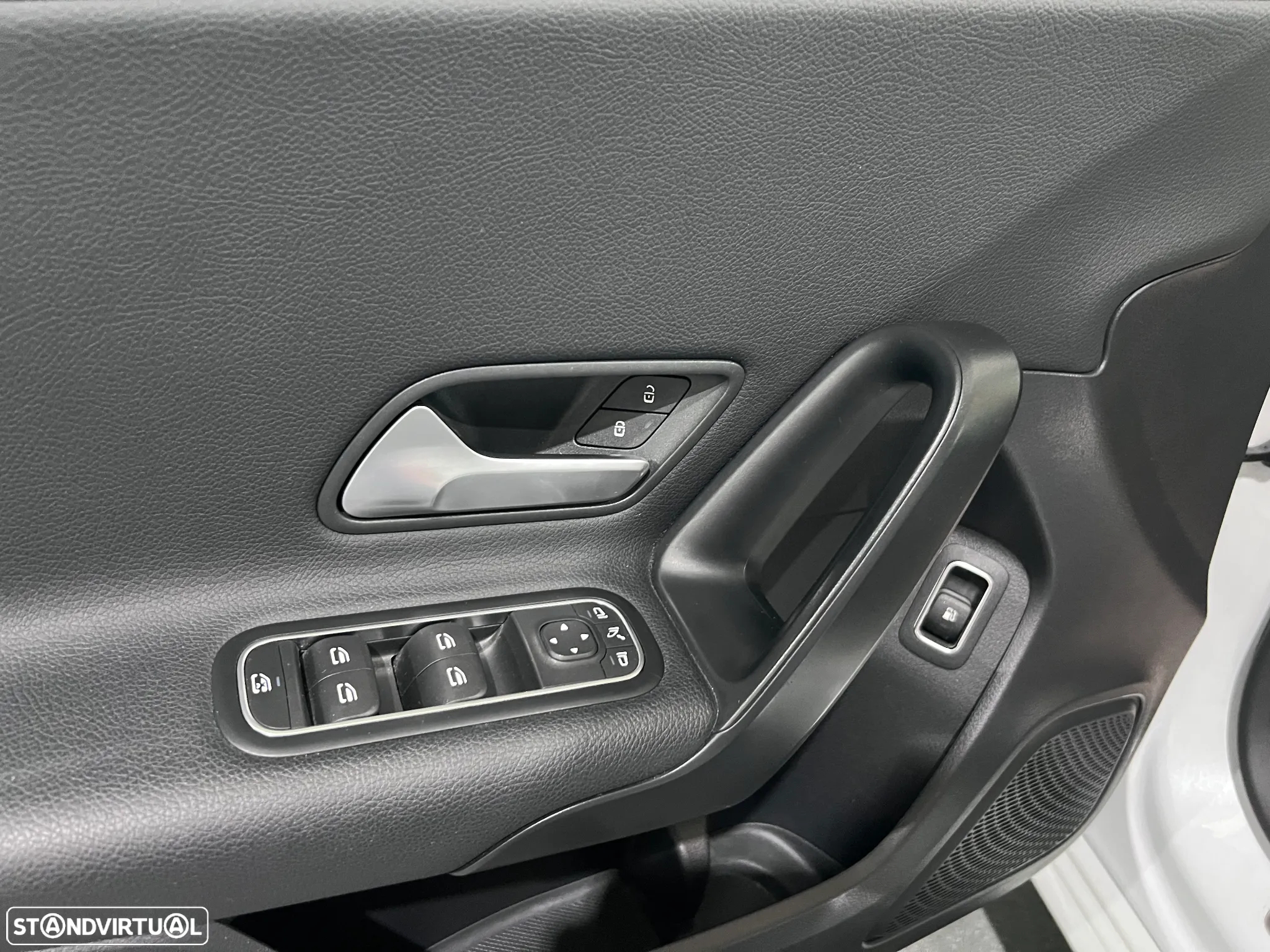 Mercedes-Benz A 250 e Progressive - 9