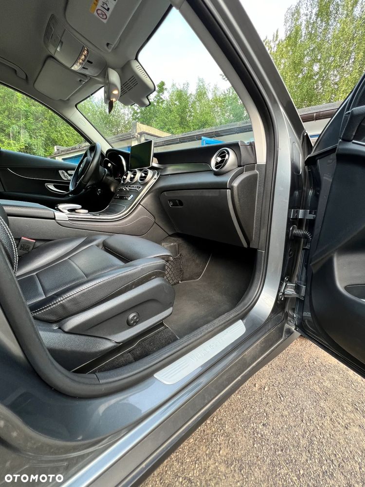 Mercedes-Benz GLC - 11