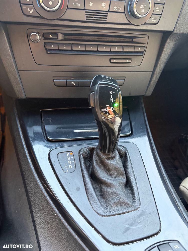 BMW Seria 3 320d xDrive Aut. - 9