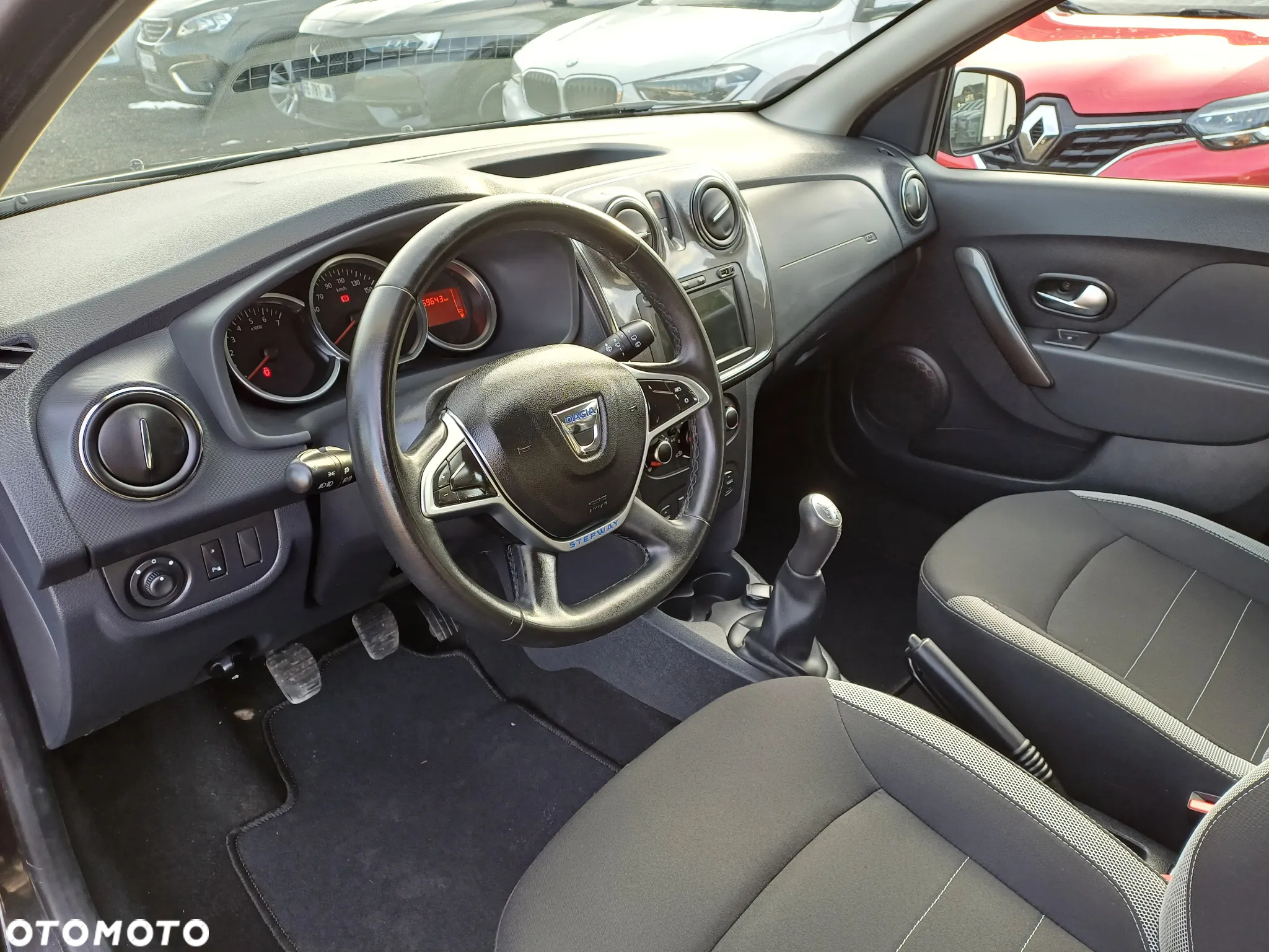 Dacia Sandero Stepway 1.5 dCi Laureate S&S - 12