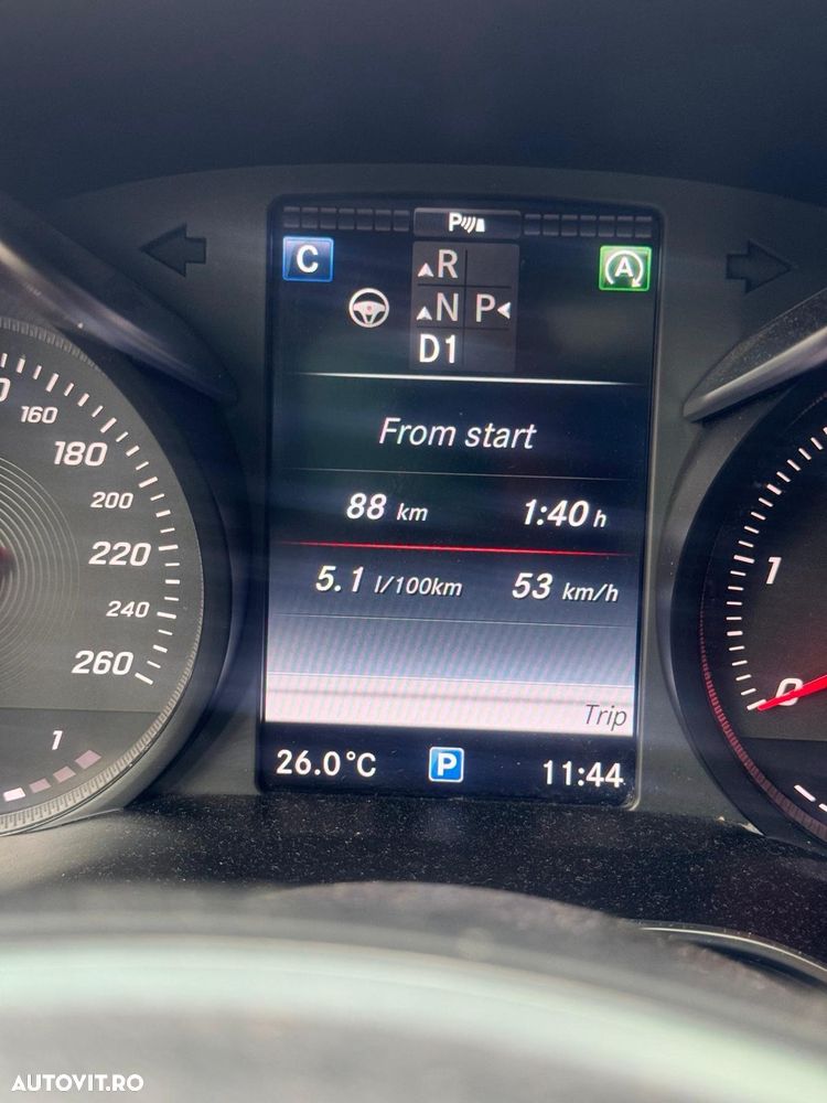 Mercedes-Benz GLC - 28