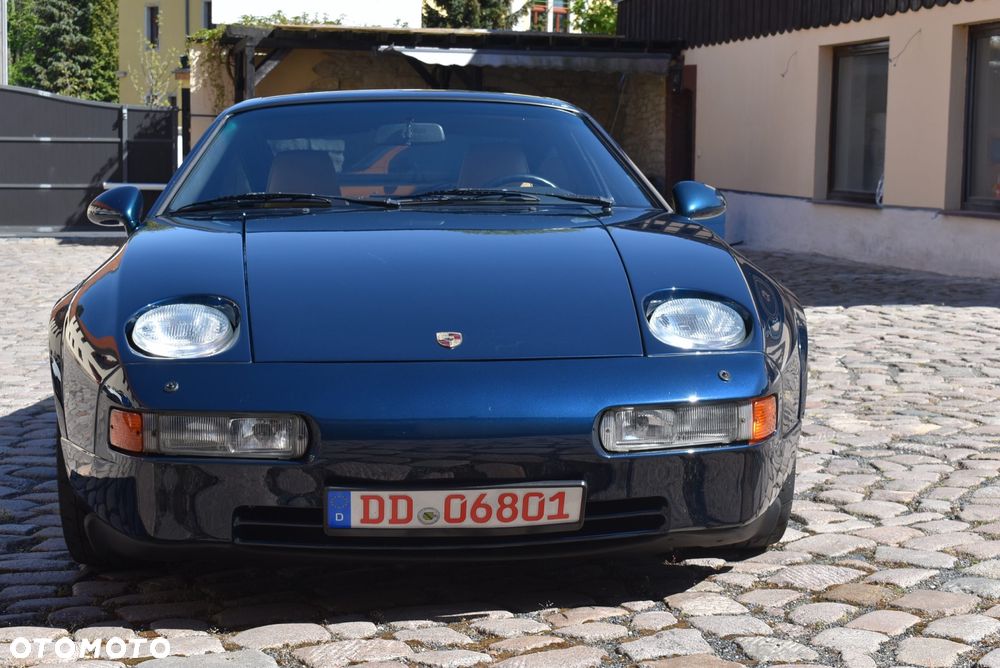 Porsche 928 - 5