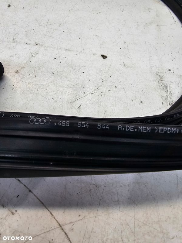 USZCZELKA RAMY DACHU PRAWA AUDI A7 4G 4G8854544 - 3
