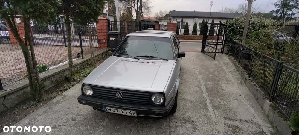 Volkswagen Golf 1.6 CL - 1