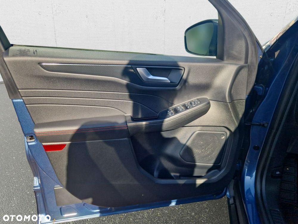 Ford Kuga - 10