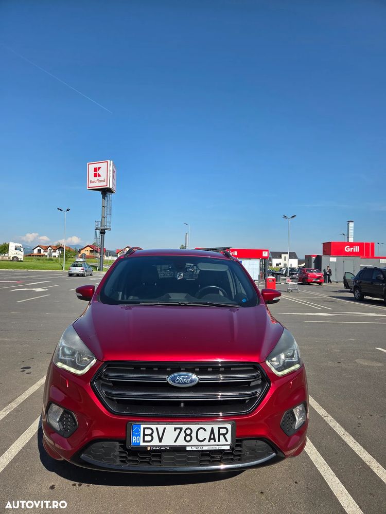 Ford Kuga 1.5 EcoBoost 2x4 ST-Line - 2