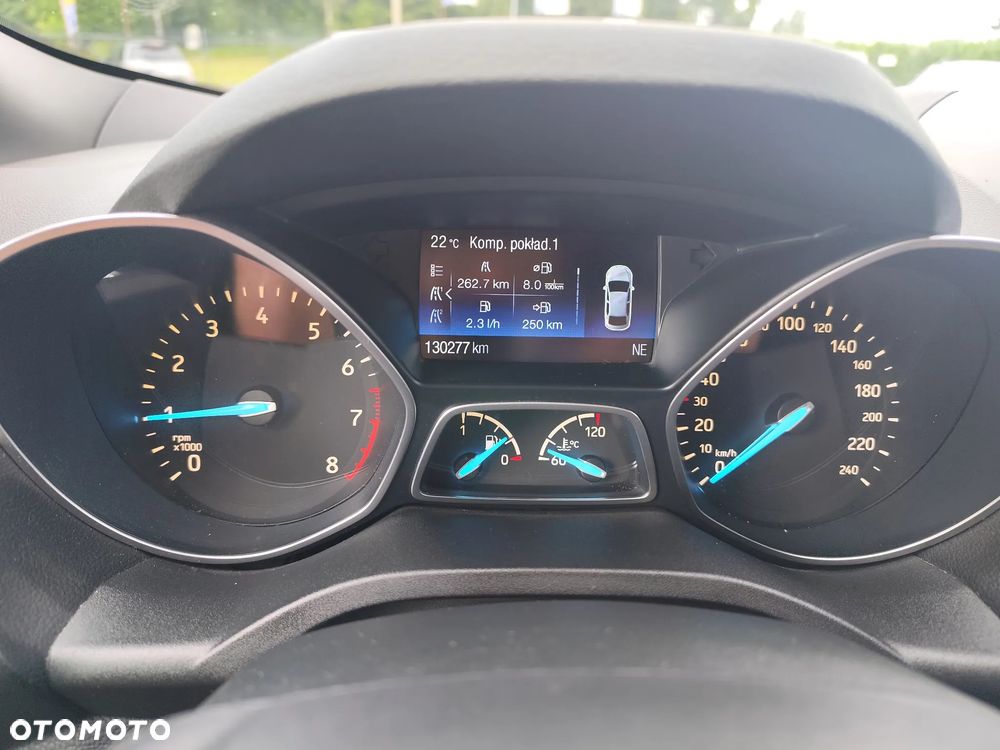Ford Kuga 1.5 EcoBoost 2x4 ST-Line - 9