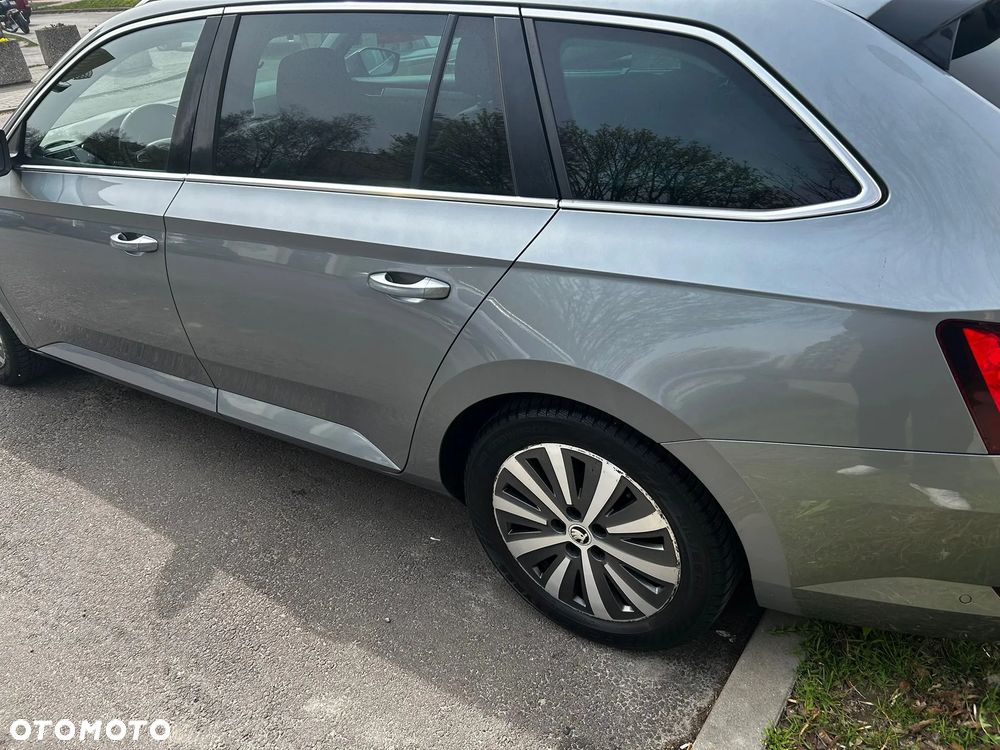 Skoda Superb 1.6 TDI Style Greenline - 7