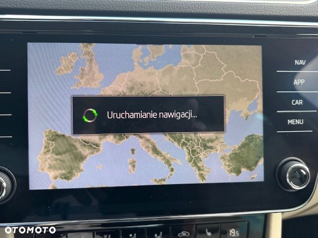 Skoda Superb 2.0 TDI SCR Style DSG - 24