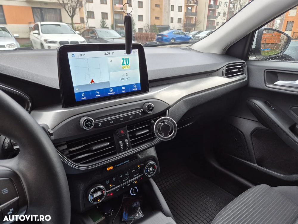 Ford Focus 1.0 EcoBoost Titanium - 11