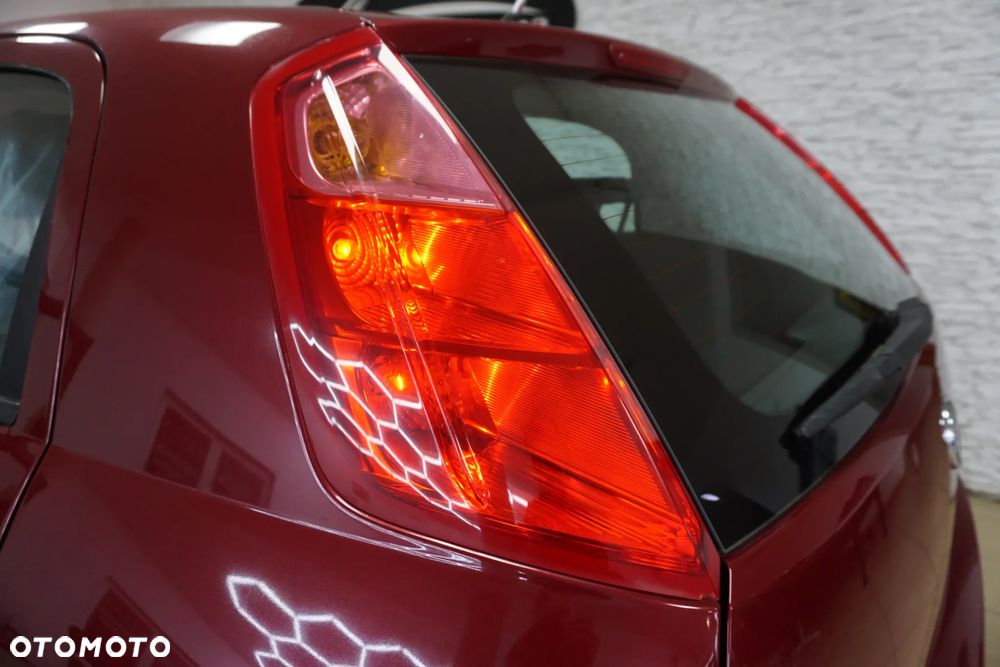 Fiat Grande Punto 1.4 8V - 16