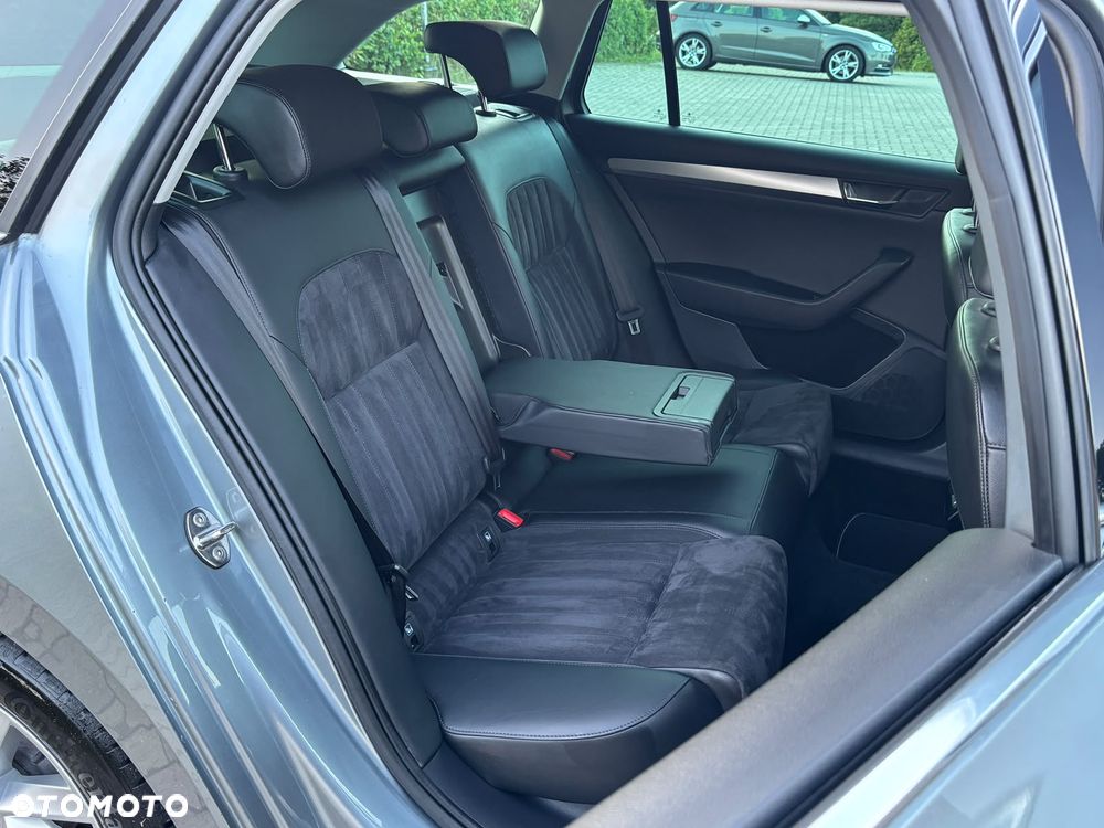 Skoda Superb 2.0 TDI 4x4 Style DSG - 22
