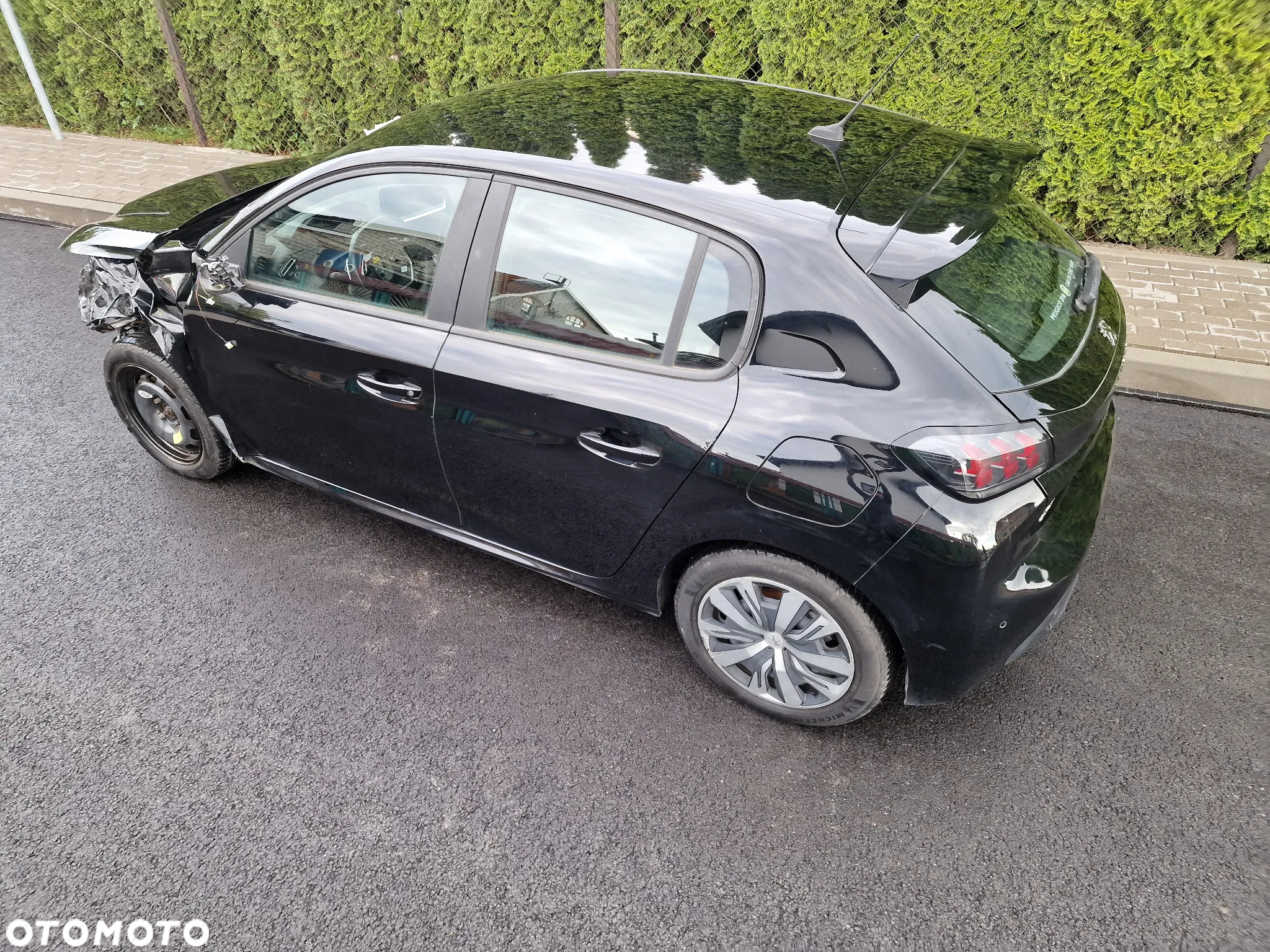 Peugeot 208 PureTech 100 EAT8 Active - 36