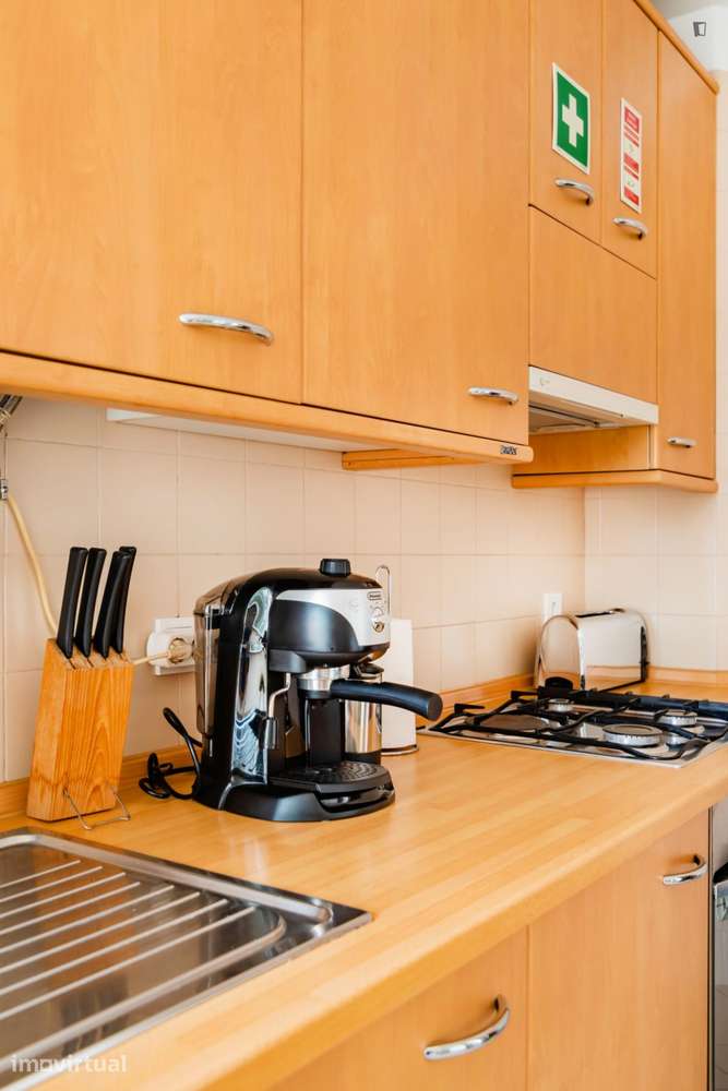 Apartamento com 1 quartos - localizado em São Bento Lisbon - Grande imagem: 3/30