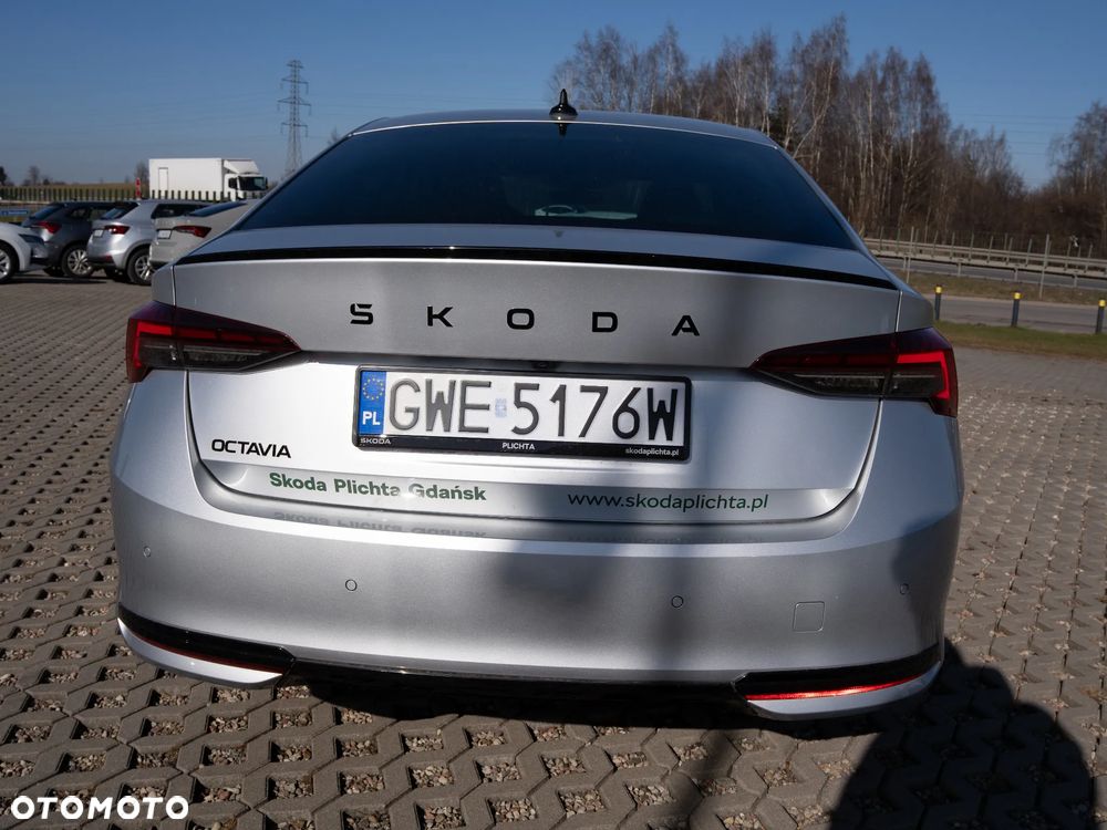 Skoda Octavia 2.0 TDI Sportline DSG - 11