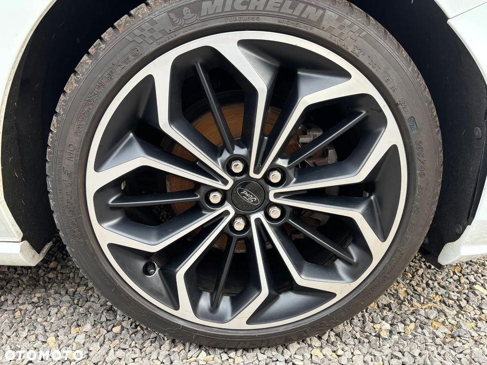 Ford Focus 1.0 EcoBoost Start-Stopp-System ST-LINE - 24