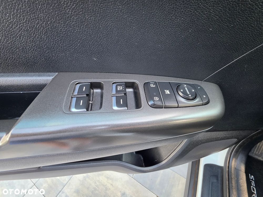 Kia Sportage 1.6 GDI 2WD VISION - 9