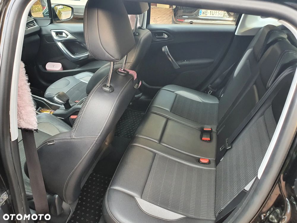 Peugeot 2008 1.2 VTi Allure - 10