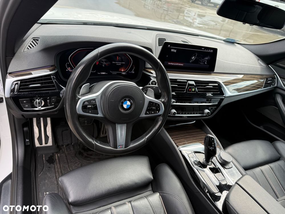 BMW Seria 5 530i xDrive M Sport sport - 18