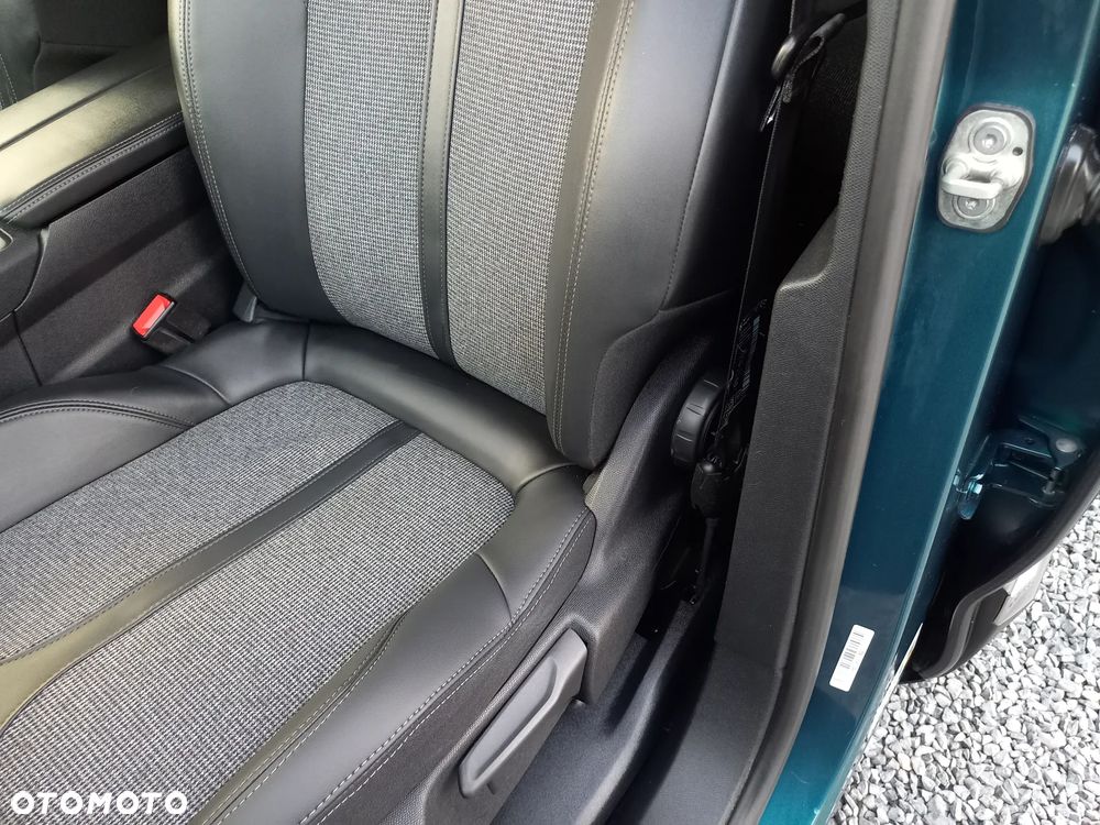 Peugeot 5008 BlueHDI 130 EAT8 Allure Business-Paket - 39