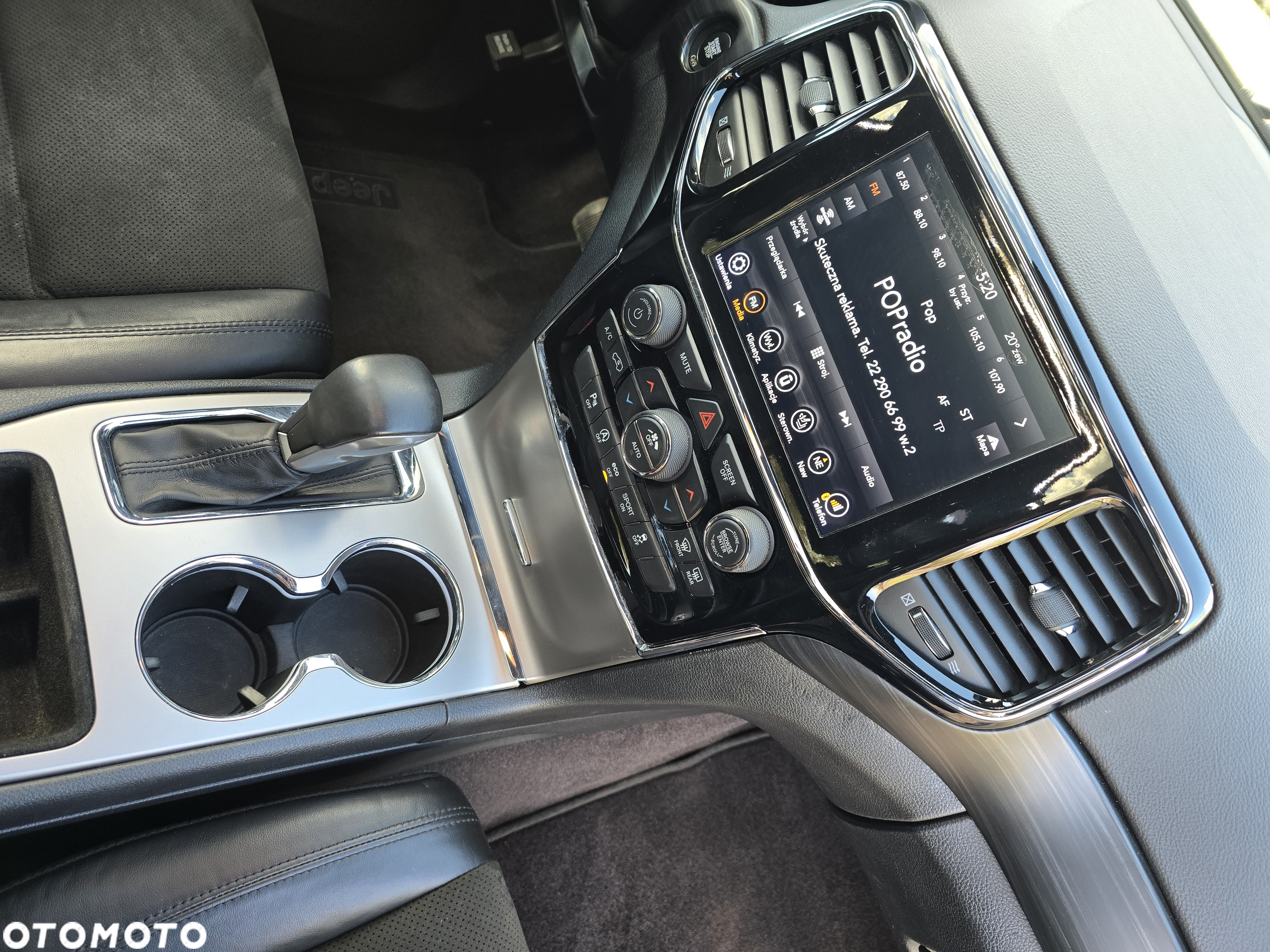 Jeep Grand Cherokee - 37