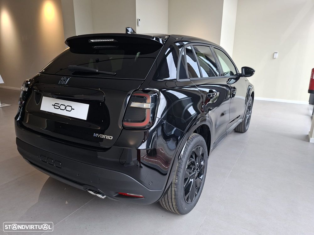Fiat 600 1.2 Hybrid Sport - 4