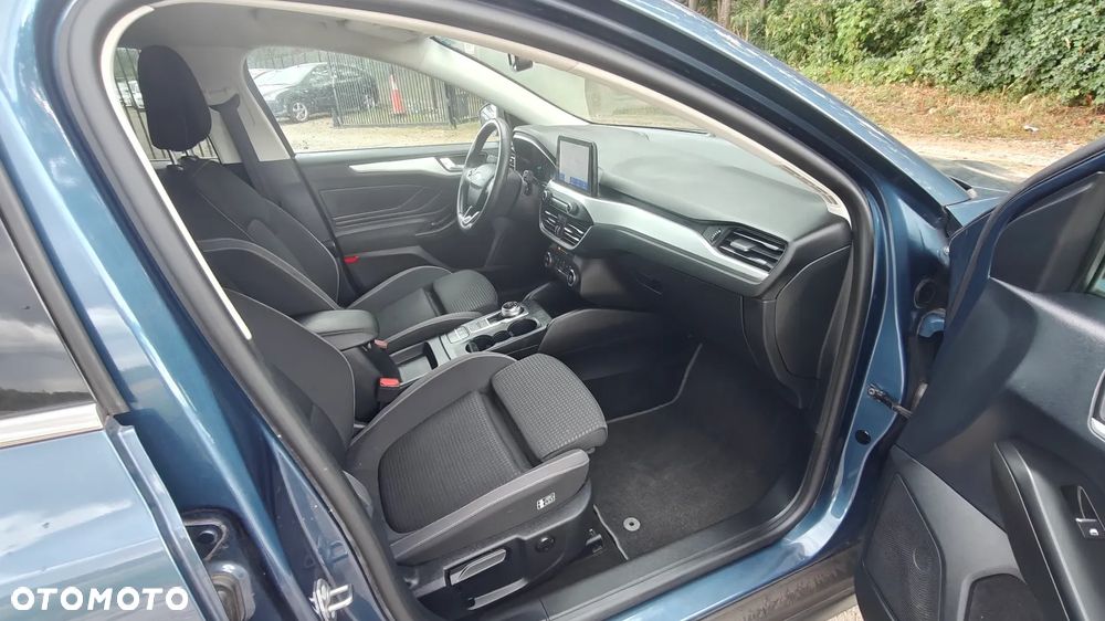 Ford Focus 1.0 EcoBoost Titanium - 9