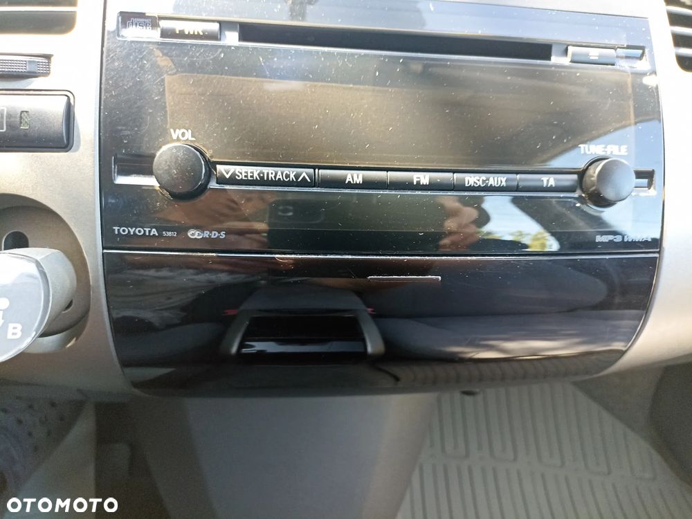 Toyota Prius (Hybrid) Executive - 23