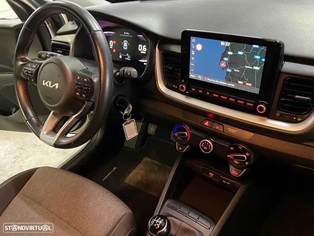 Kia Stonic 1.2 MPi Dynamic - 23