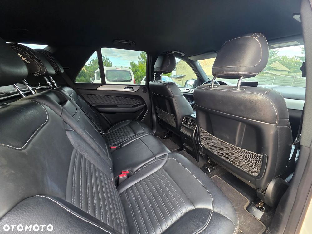 Mercedes-Benz GLE 350 d 4Matic 9G-TRONIC AMG Line - 24