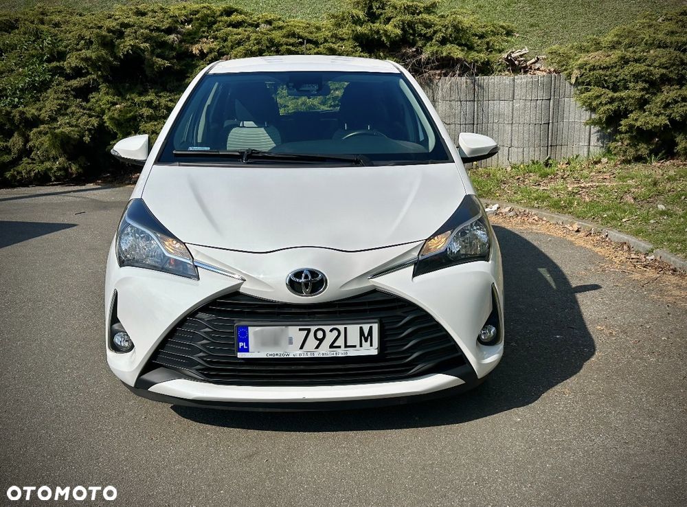 Toyota Yaris 1.5 Premium - 2