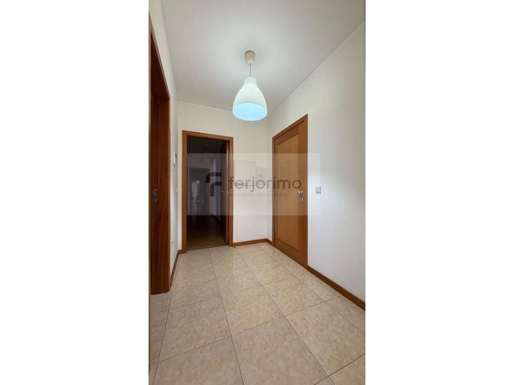 Apartamento T2 | para venda | Bem localizado | - Grande imagem: 4/10