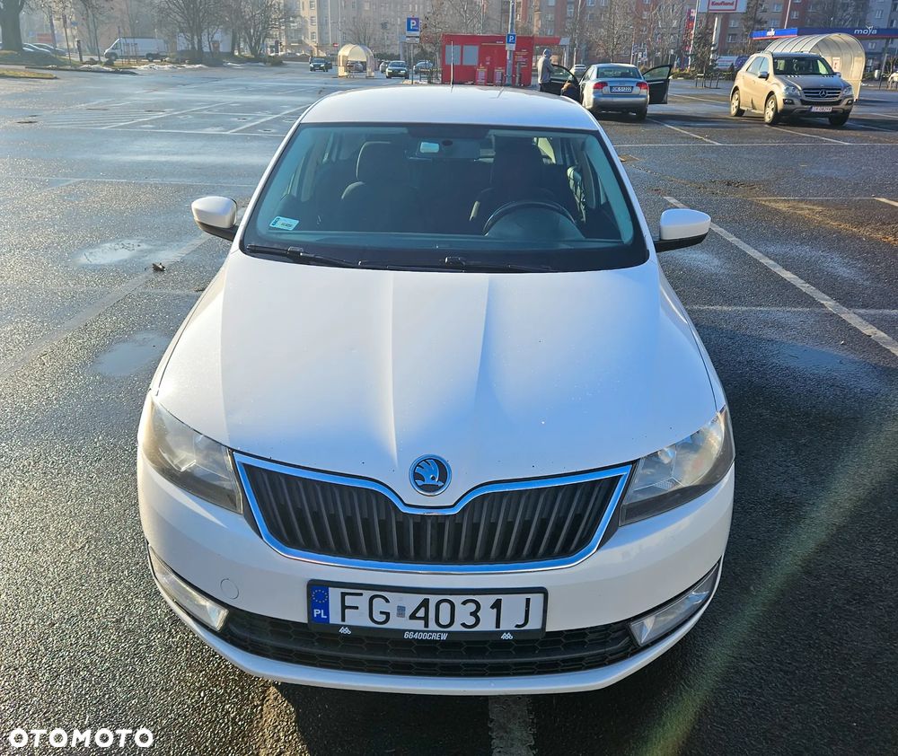 Skoda RAPID 1.6 TDI DPF Ambition - 15
