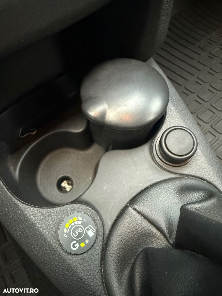 Dacia Sandero ECO-G 100 MT6 Comfort - 25