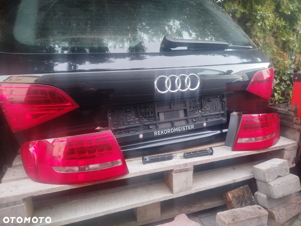 Audi A4 B8 kombi komplet lamp tylnych LED