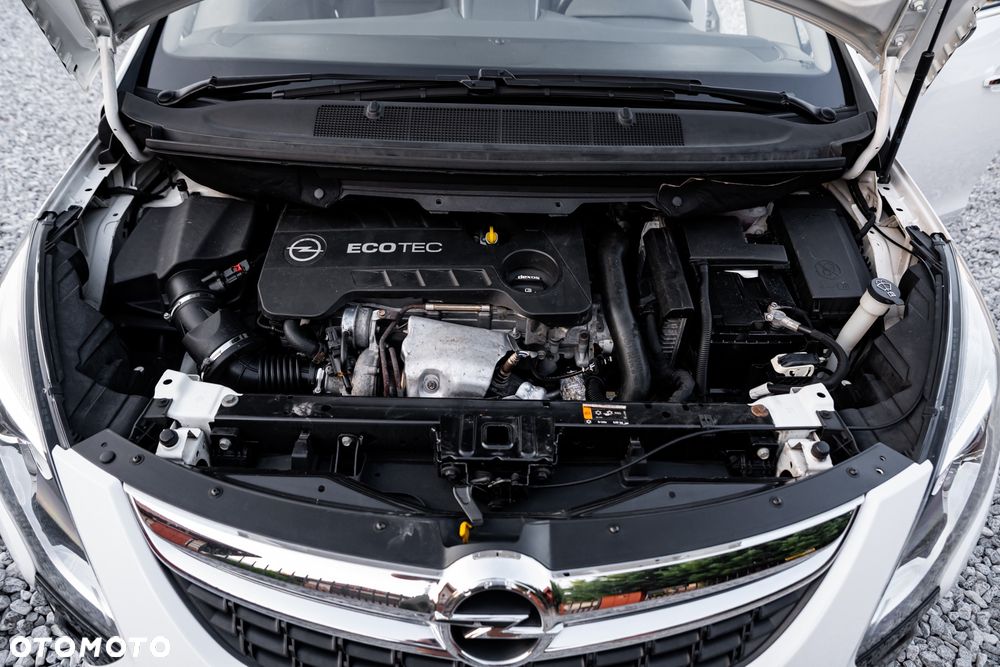 Opel Zafira Tourer 1.6 SIDI Turbo Sport - 40