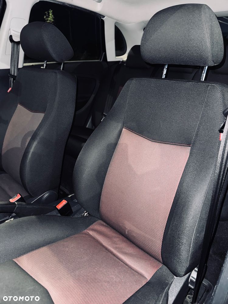 Seat Ibiza 1.6 16V Sport - 24