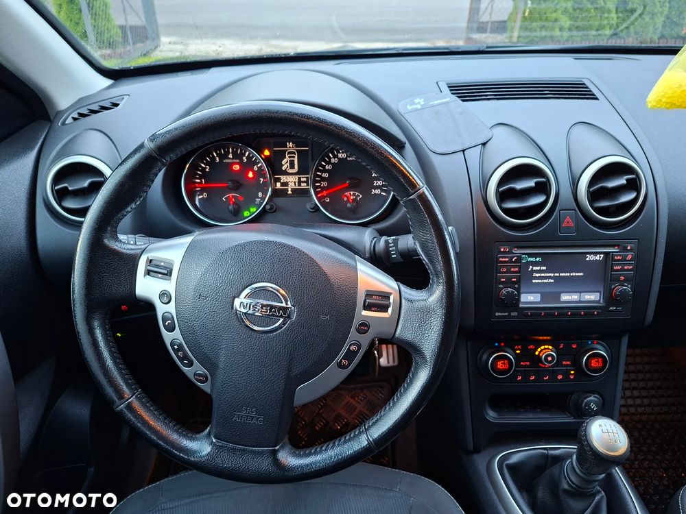 Nissan Qashqai - 12