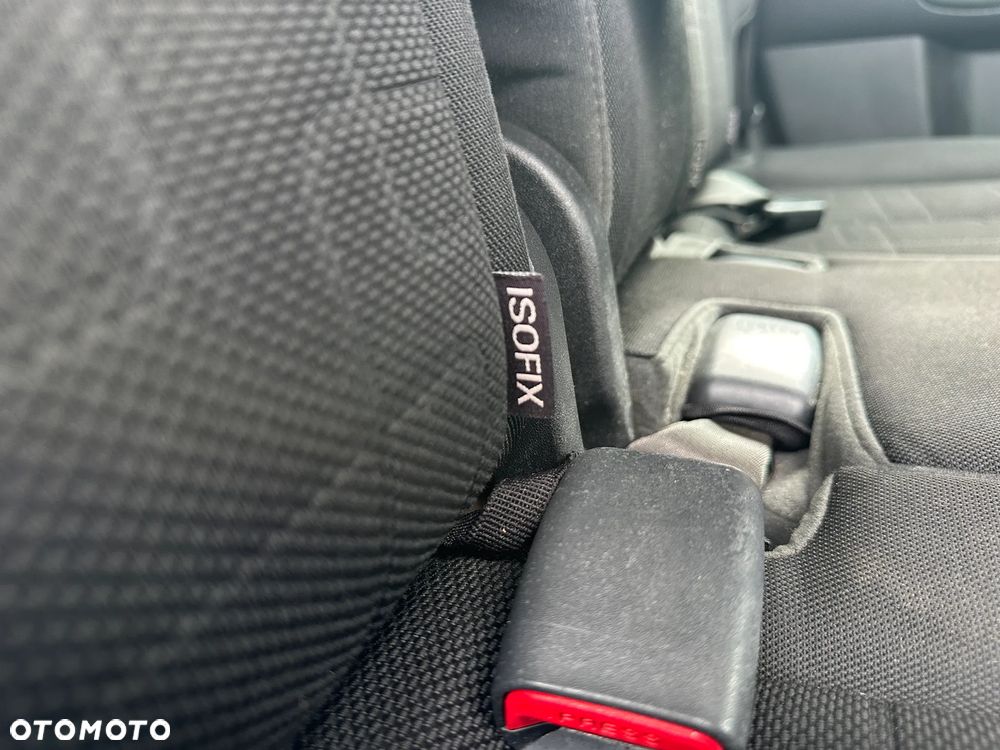Kia Venga - 25