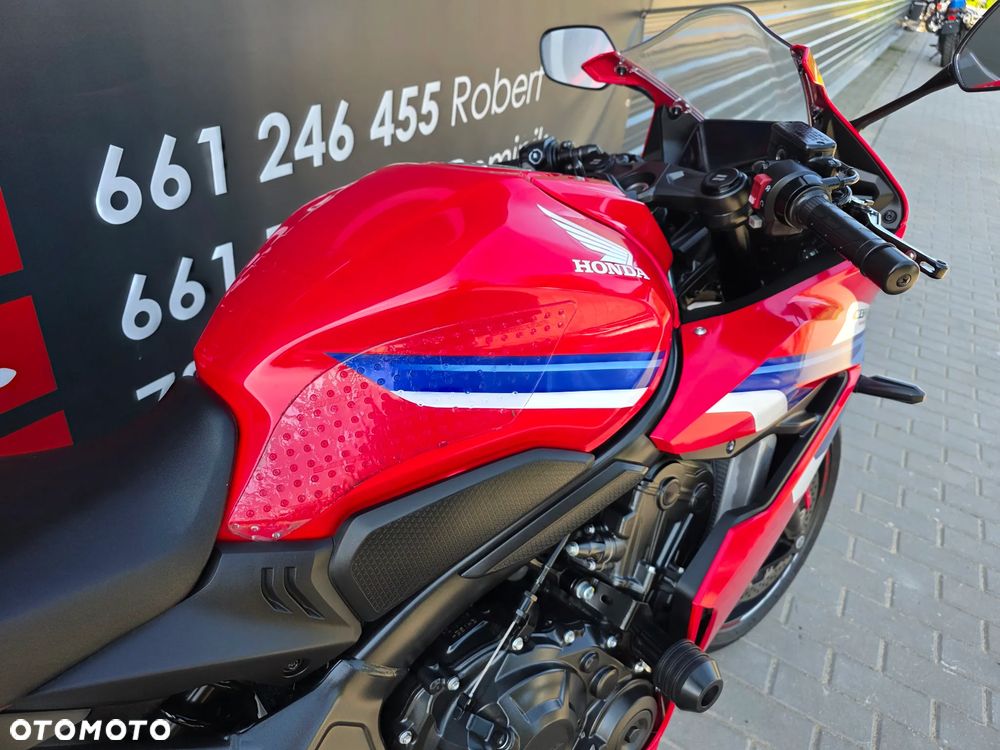 Honda CBR - 13