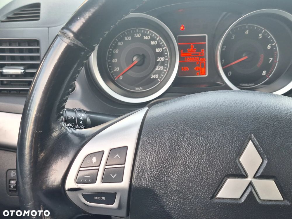 Mitsubishi Lancer 1.8 Invite - 18