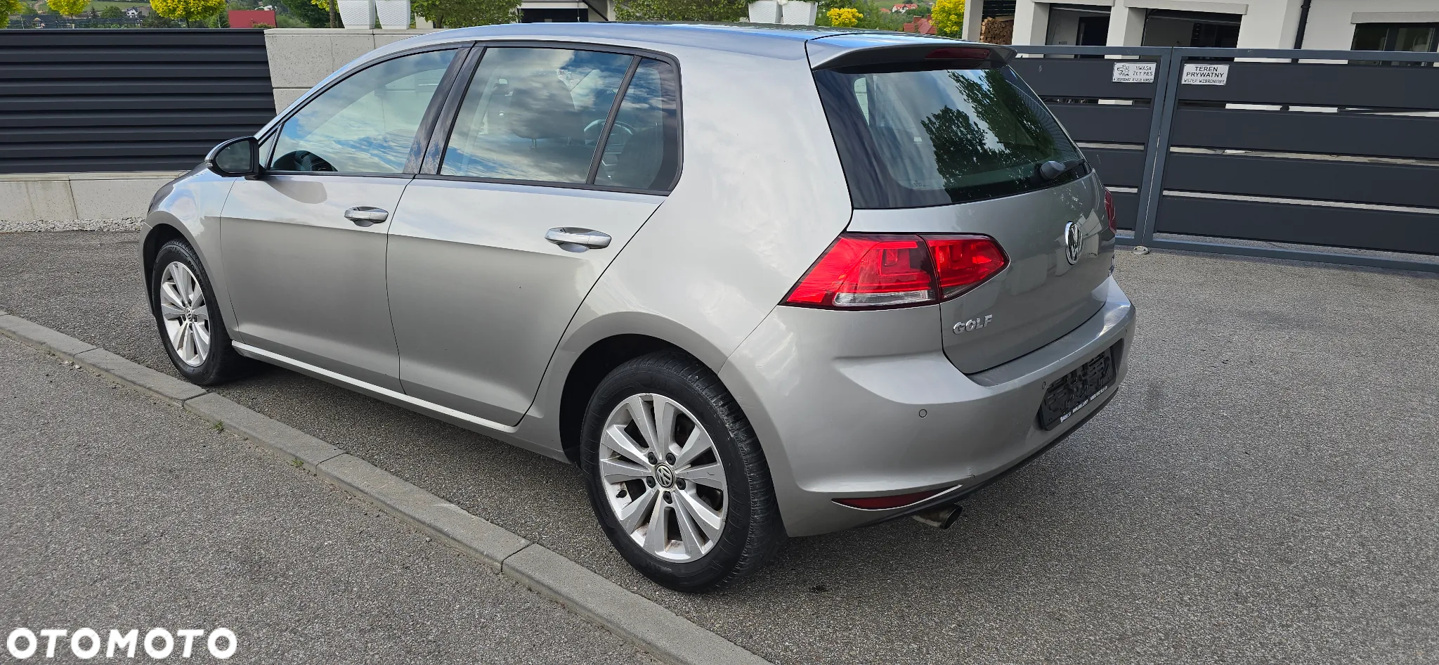 Volkswagen Golf 1.6 TDI BlueMotion Technology Trendline - 12